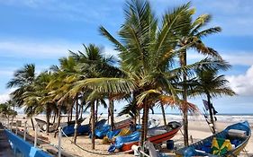 Apartamento A 50 Metros Da Praia Para Utilizacao Da Piscina Precisa De Atestado Medico